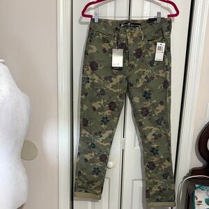 Seven7 Camouflage Floral Ankle Jeans
